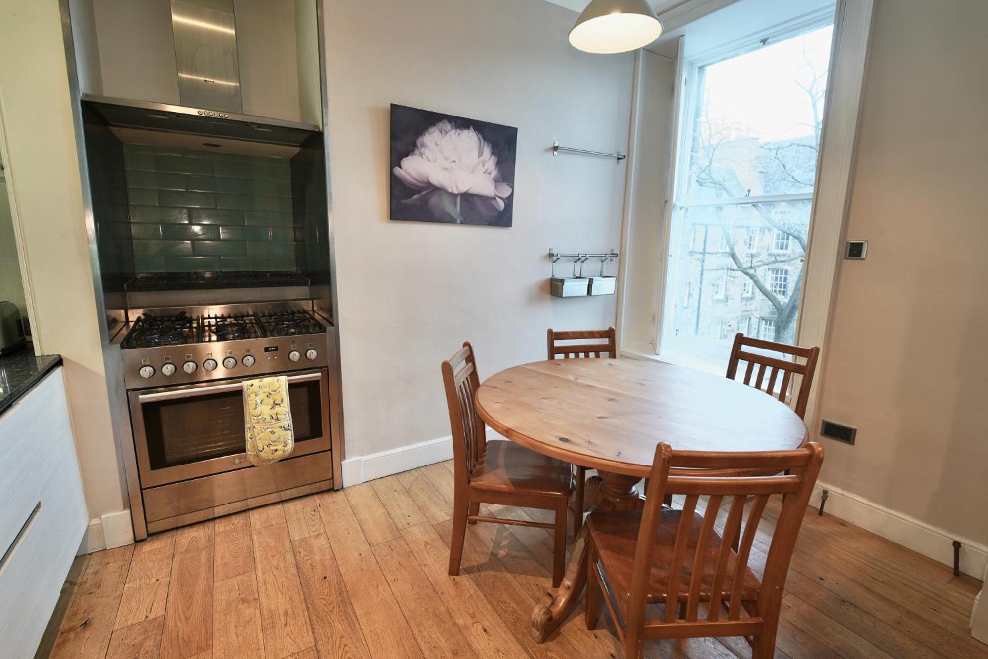 Spacious 2 Bed Apt Next To Royal Mile & Waverley EDI Eksteriør bilde