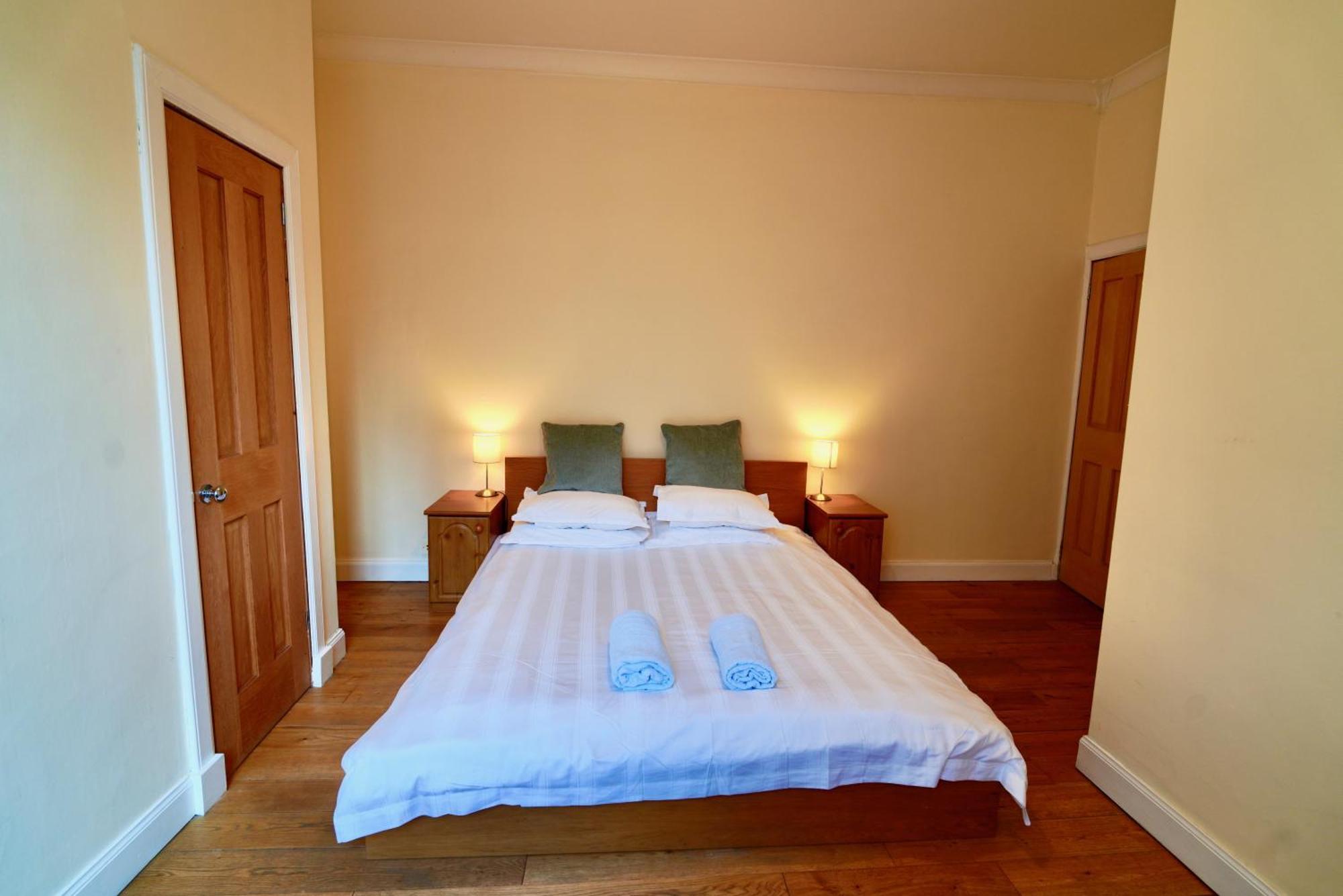 Spacious 2 Bed Apt Next To Royal Mile & Waverley EDI Eksteriør bilde