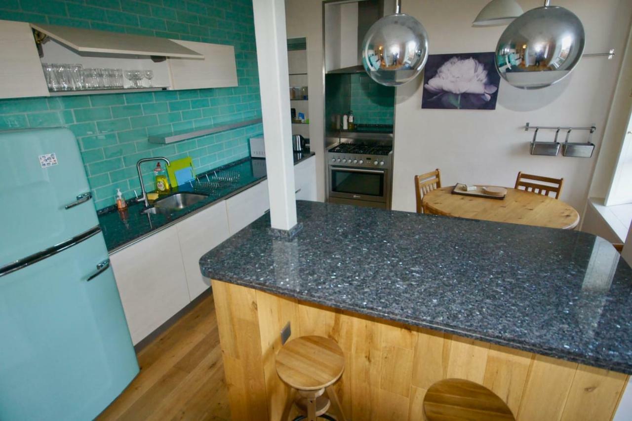 Spacious 2 Bed Apt Next To Royal Mile & Waverley EDI Eksteriør bilde